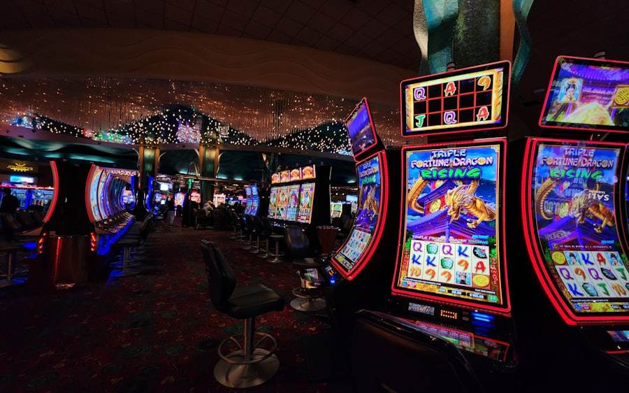 Layar mesin slot dengan simbol warna-warni